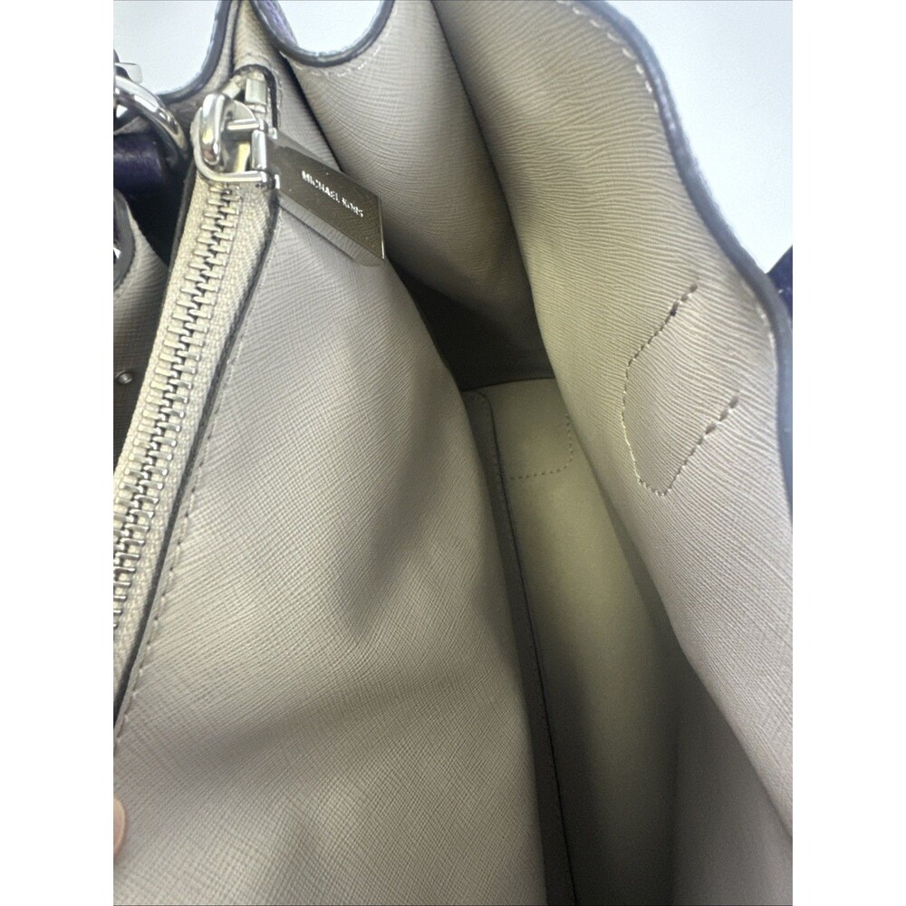 Michael Kors Mercer Stud and Grommet Large Convertible Leather Tote Purple Key - Picture 9 of 15